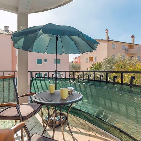 Apartment Sara Ровинь Экстерьер фото